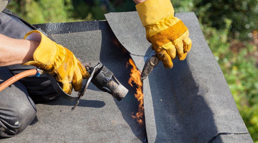 Professional gutter cleaning in Capac, MI